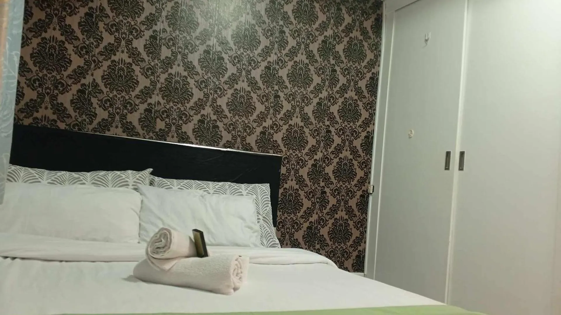 Aparthotel Grand Riviera Suite Condotel Manila